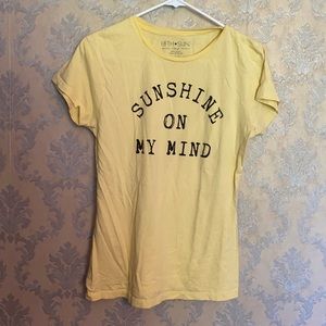 🎉5 for $25🎉 Sunshine on My Mind Tee